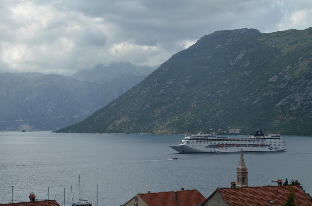 Apartments Dobrisa Kotor Rum bild
