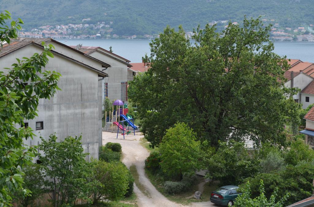 Apartments Dobrisa Kotor Rum bild
